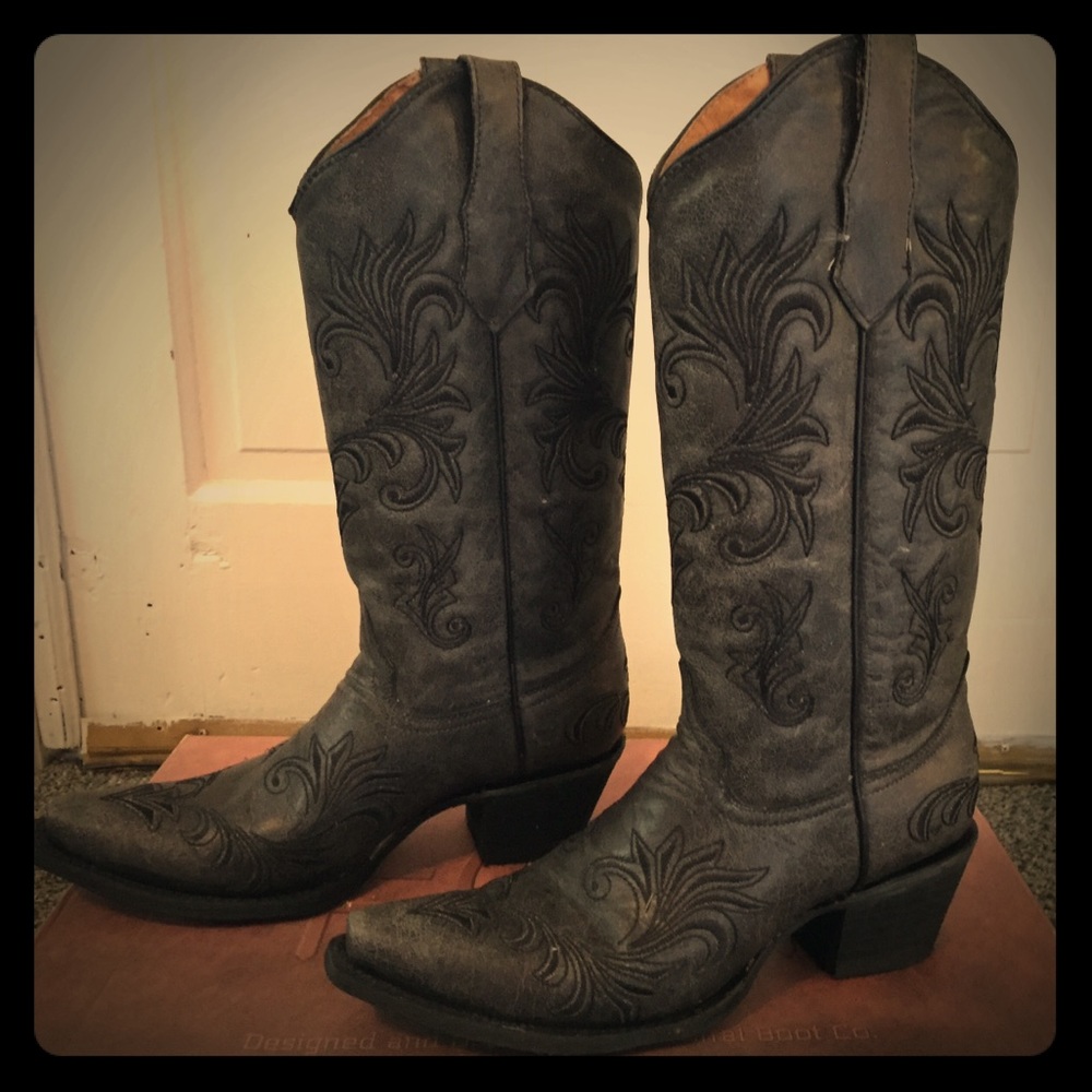 Circle G Black Filigree Cowgirl Boots
